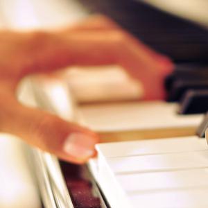 小心🐤戳进老师🍑里面动漫
