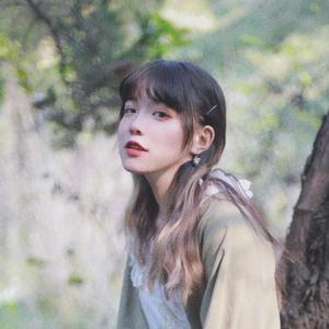 小心🐤戳进老师🍑里面动漫
